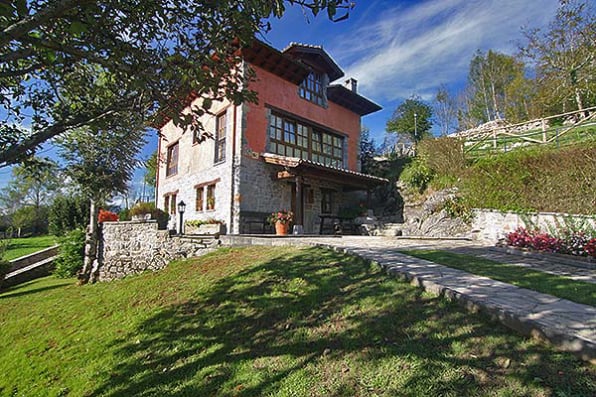 Casas Rurales Aldea de Con*** En el pueblo de Mestas de Con, cerca de Cangas de Onís.