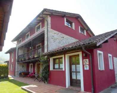 Casa Iris** Casa en el pueblo de Narciandi, Cangas de Onís.