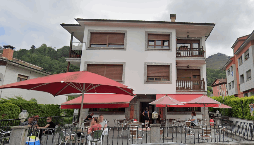    Bar restaurante La Gira Barrio de Contranquil, 6. Cangas de Onís
