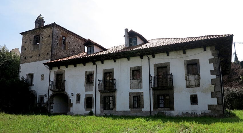 Palacio Cortés, Cangas de Onís